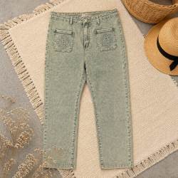 JEANS COUPE DROITE VERT